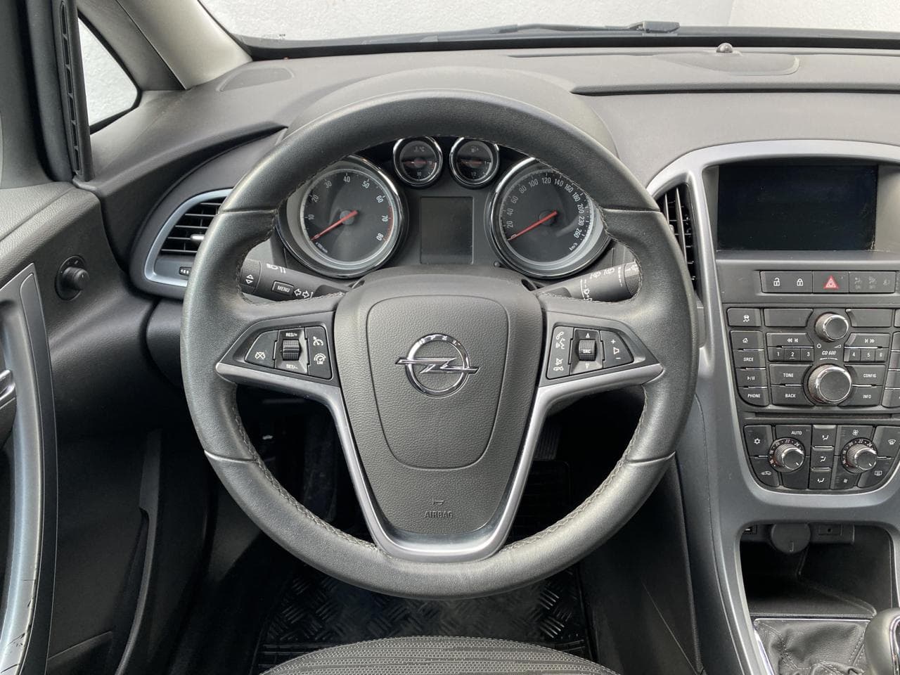 2014 Opel Astra - 11