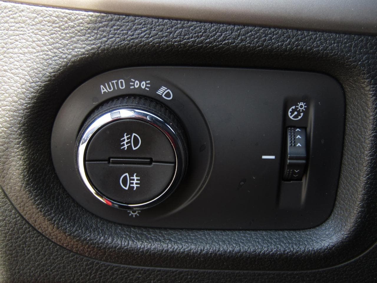 2019 Opel Astra - 12