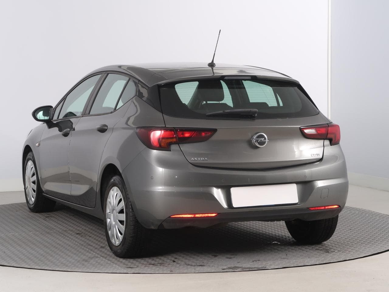 2018 Opel Astra - 5