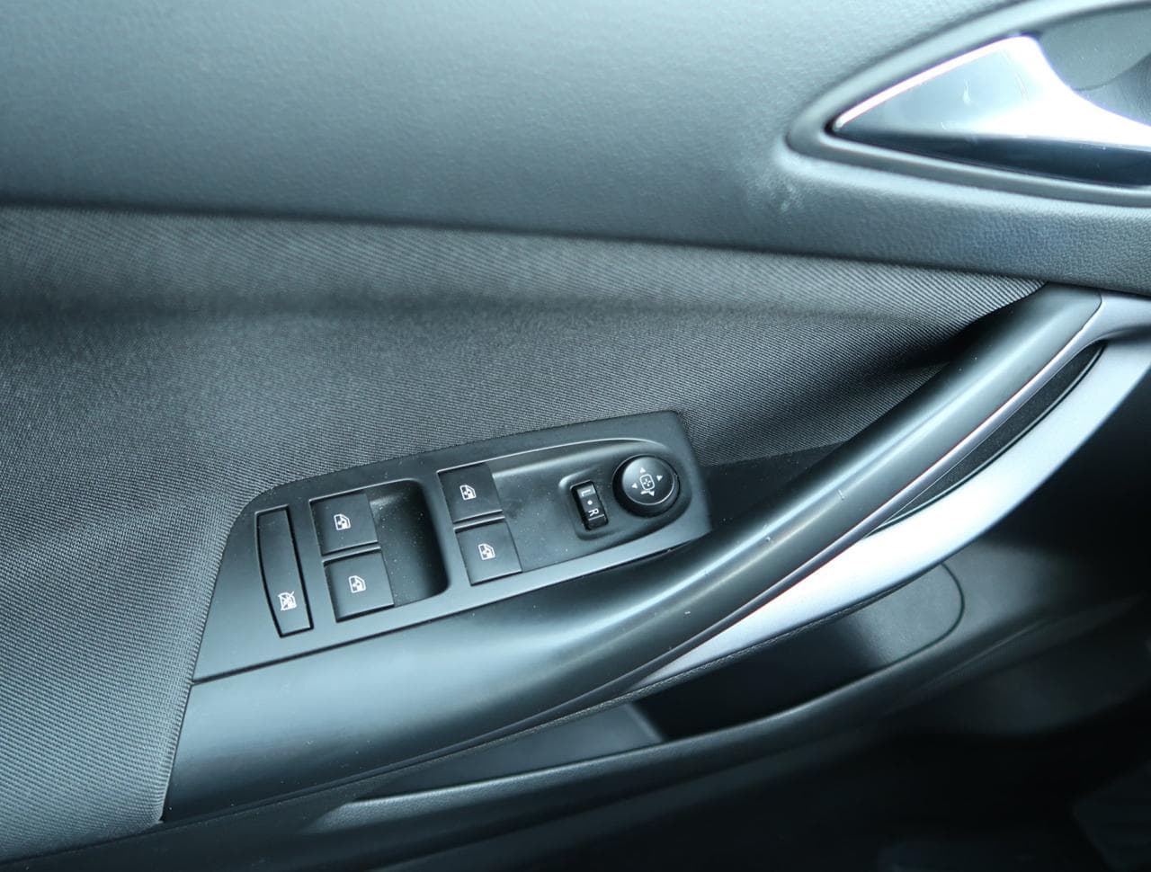 2016 Opel Astra - 20