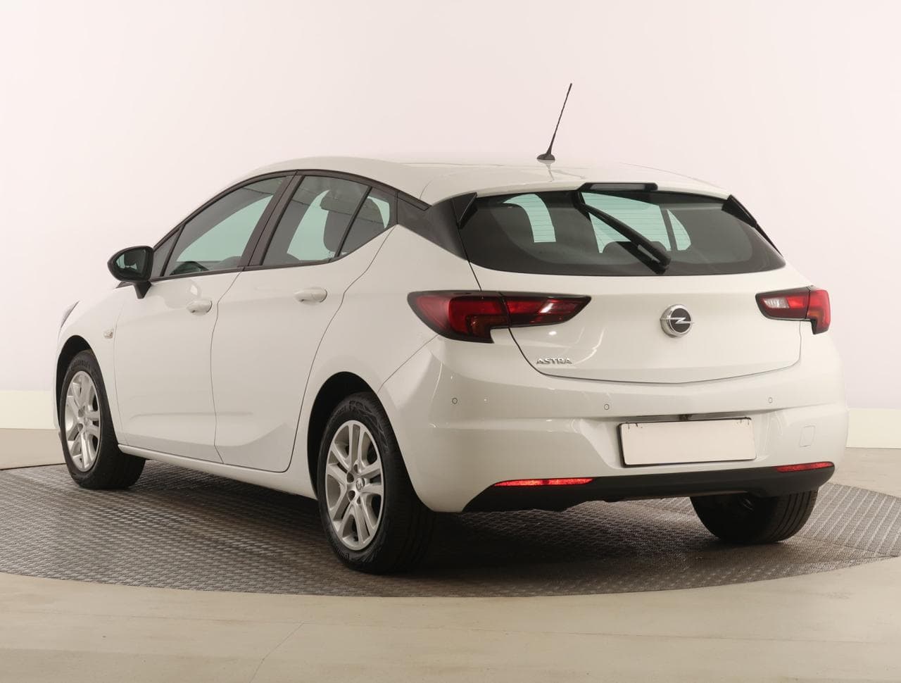 2022 Opel ASTRA - 5