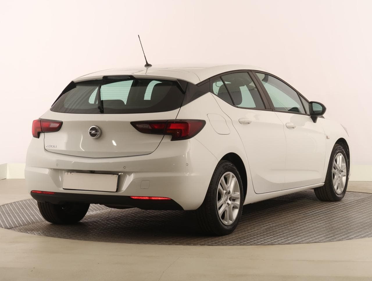 2022 Opel ASTRA - 7