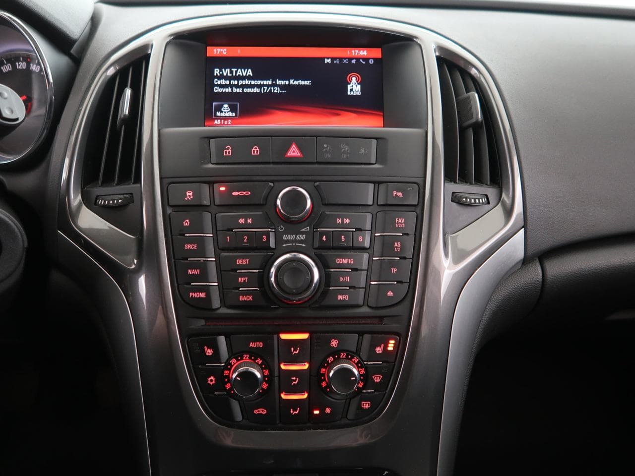 2014 Opel ASTRA - 33
