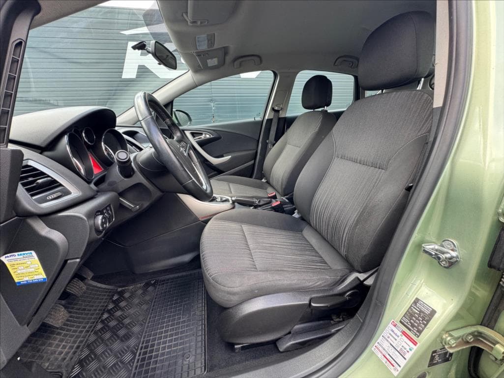 2012 Opel ASTRA - 12