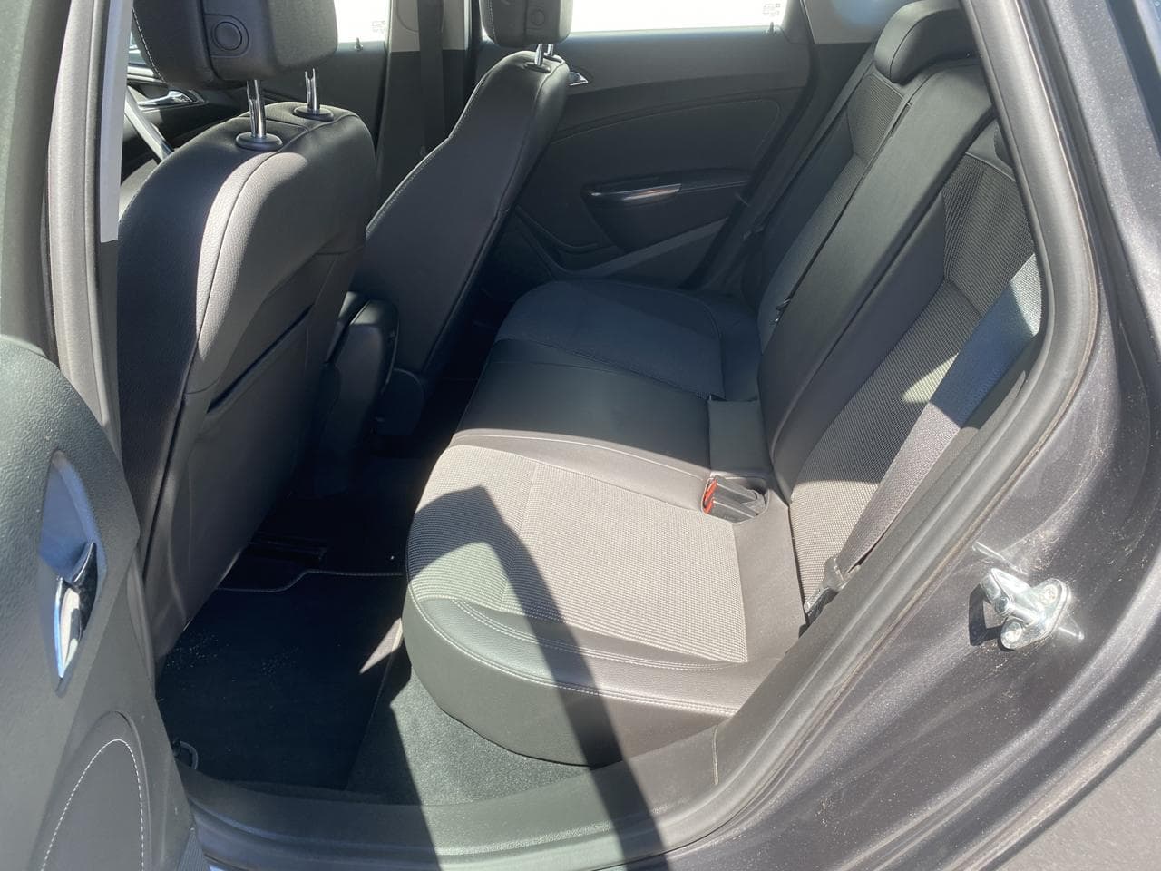 2010 Opel ASTRA - 10