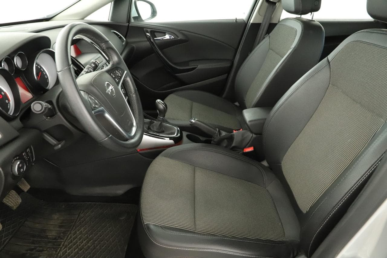 2015 Opel ASTRA - 13