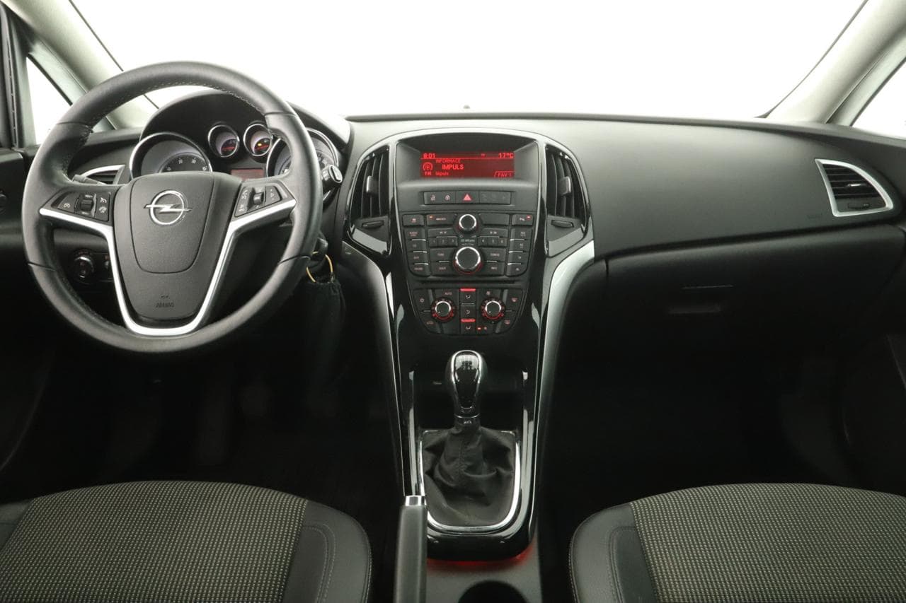 2015 Opel ASTRA - 9