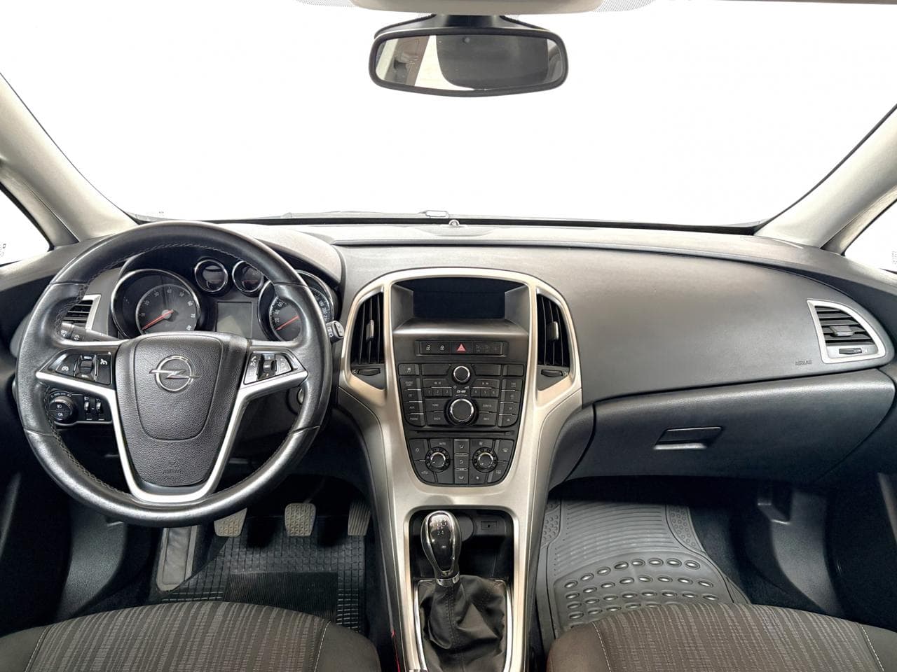 2011 Opel ASTRA - 9