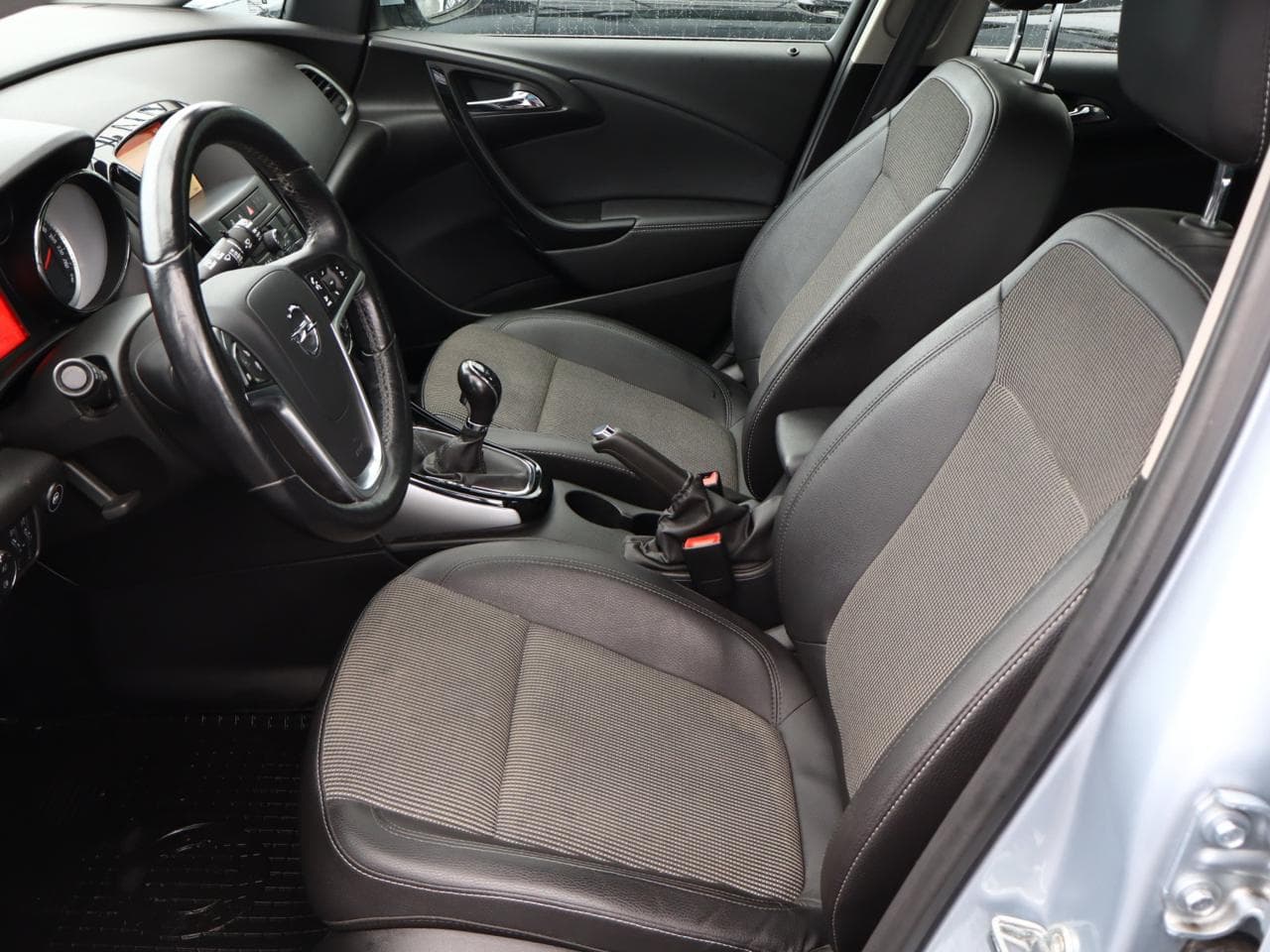 2015 Opel ASTRA - 20