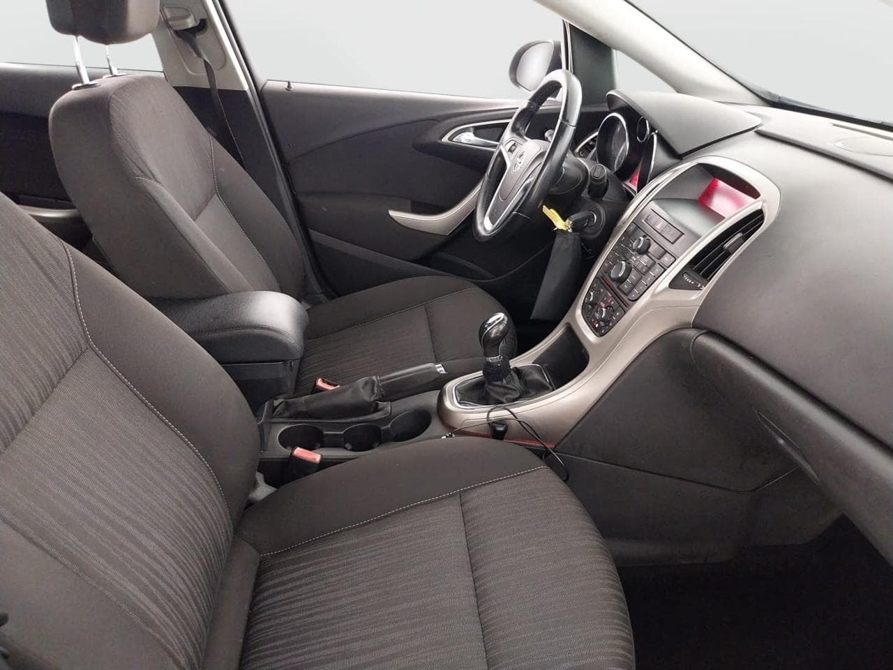 2010 Opel ASTRA - 23