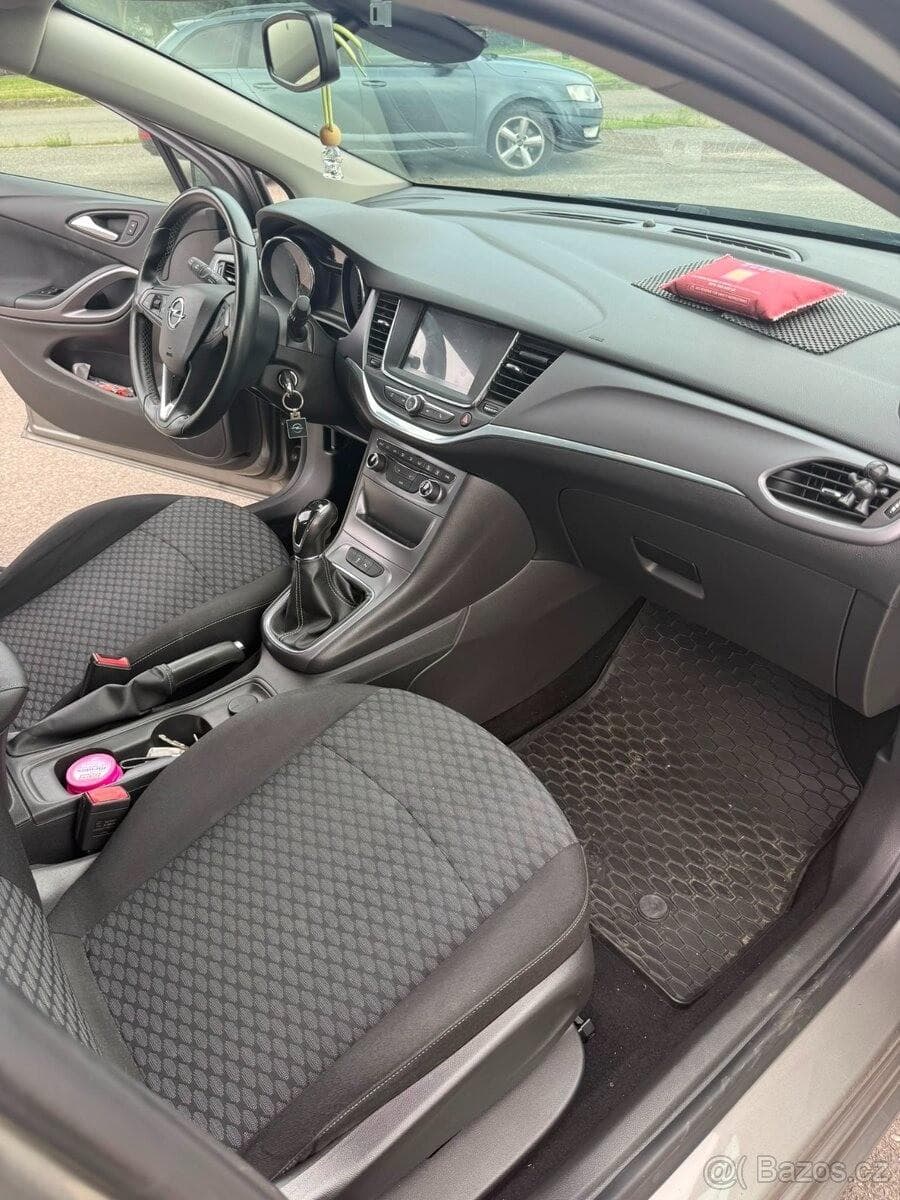 2016 Opel ASTRA - 16