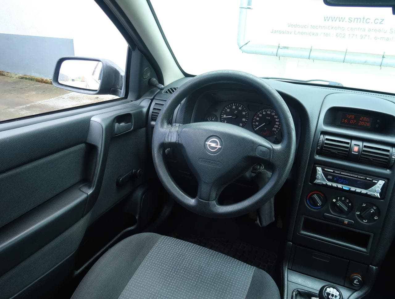 2005 Opel ASTRA - 9