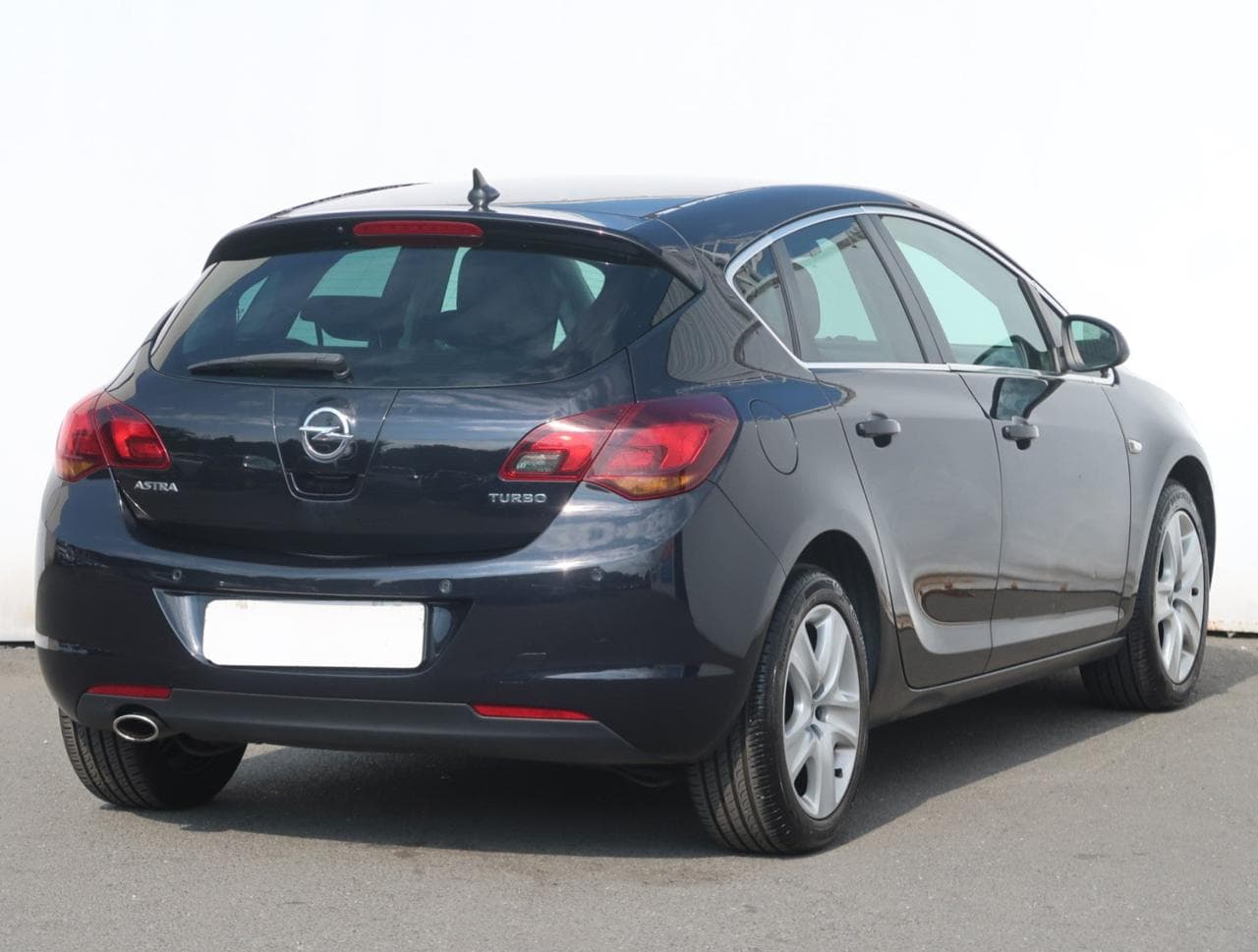2011 Opel ASTRA - 7