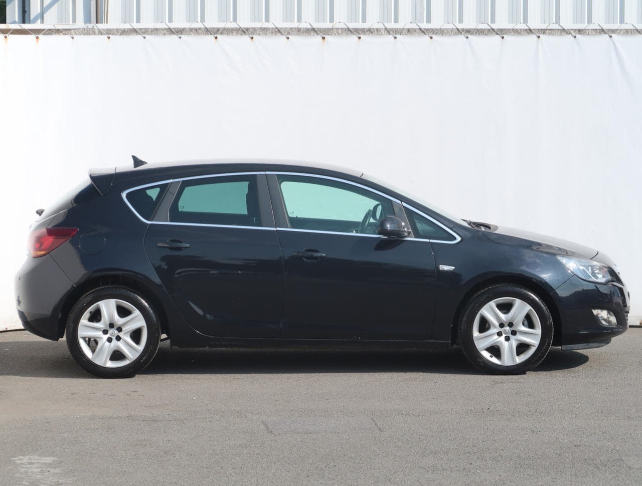 2011 Opel ASTRA - 8