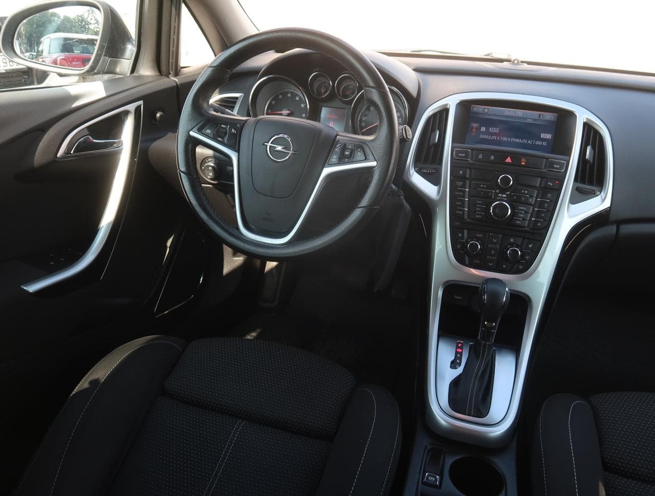 2011 Opel ASTRA - 9