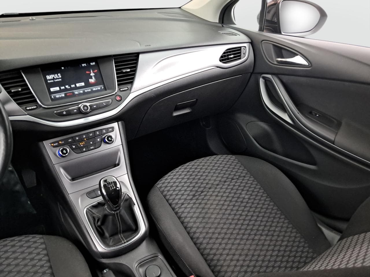 2016 Opel ASTRA - 11