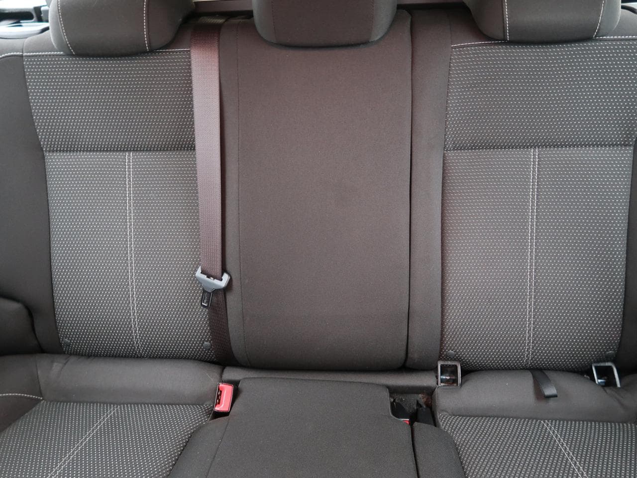 2013 Opel Astra - 14