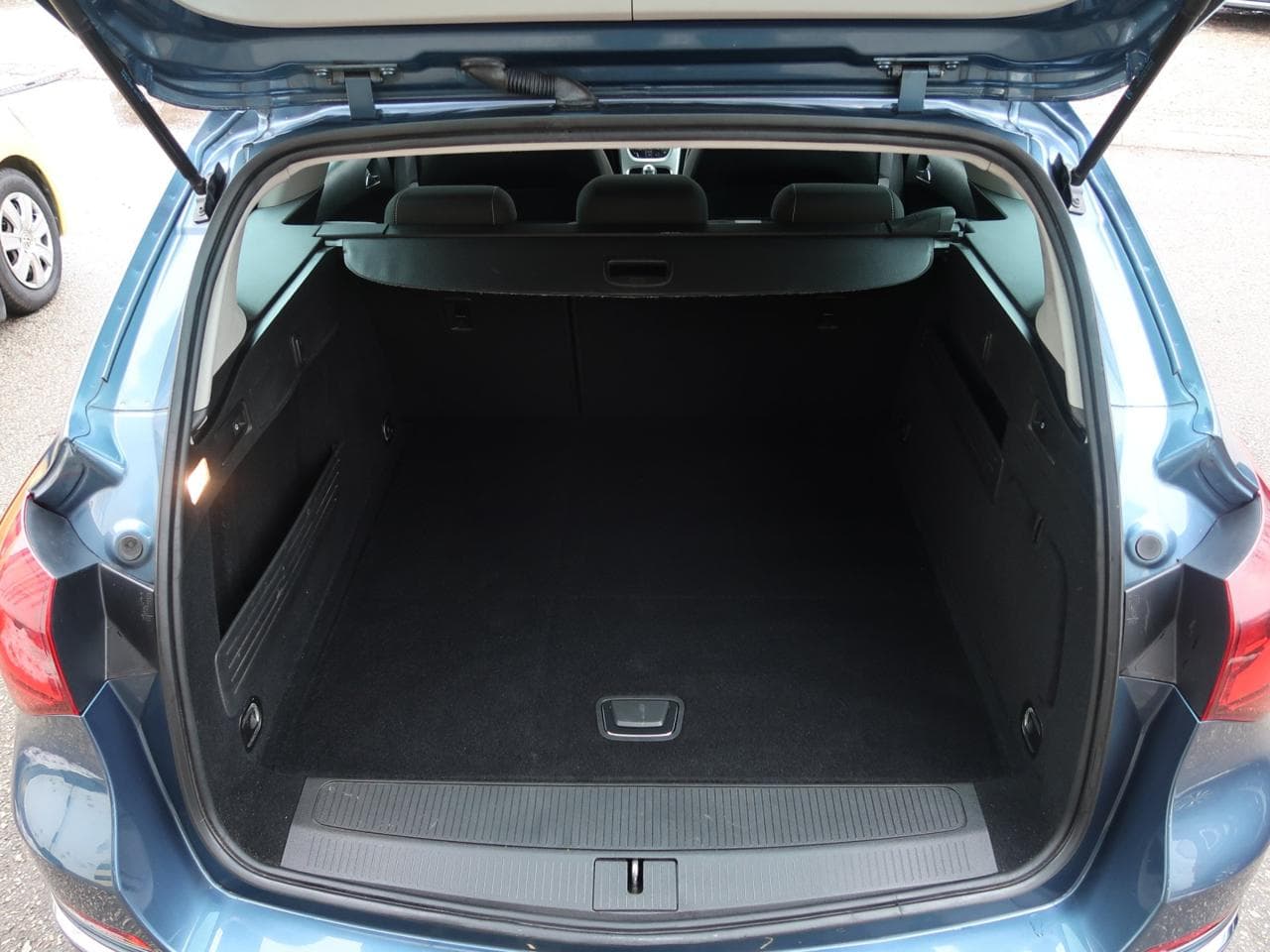 2013 Opel Astra - 20