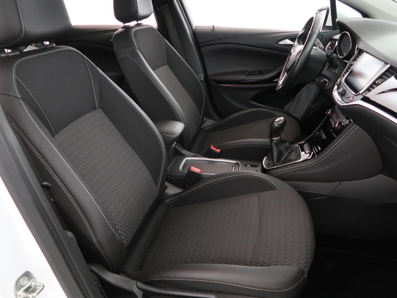 2016 Opel Astra - 12