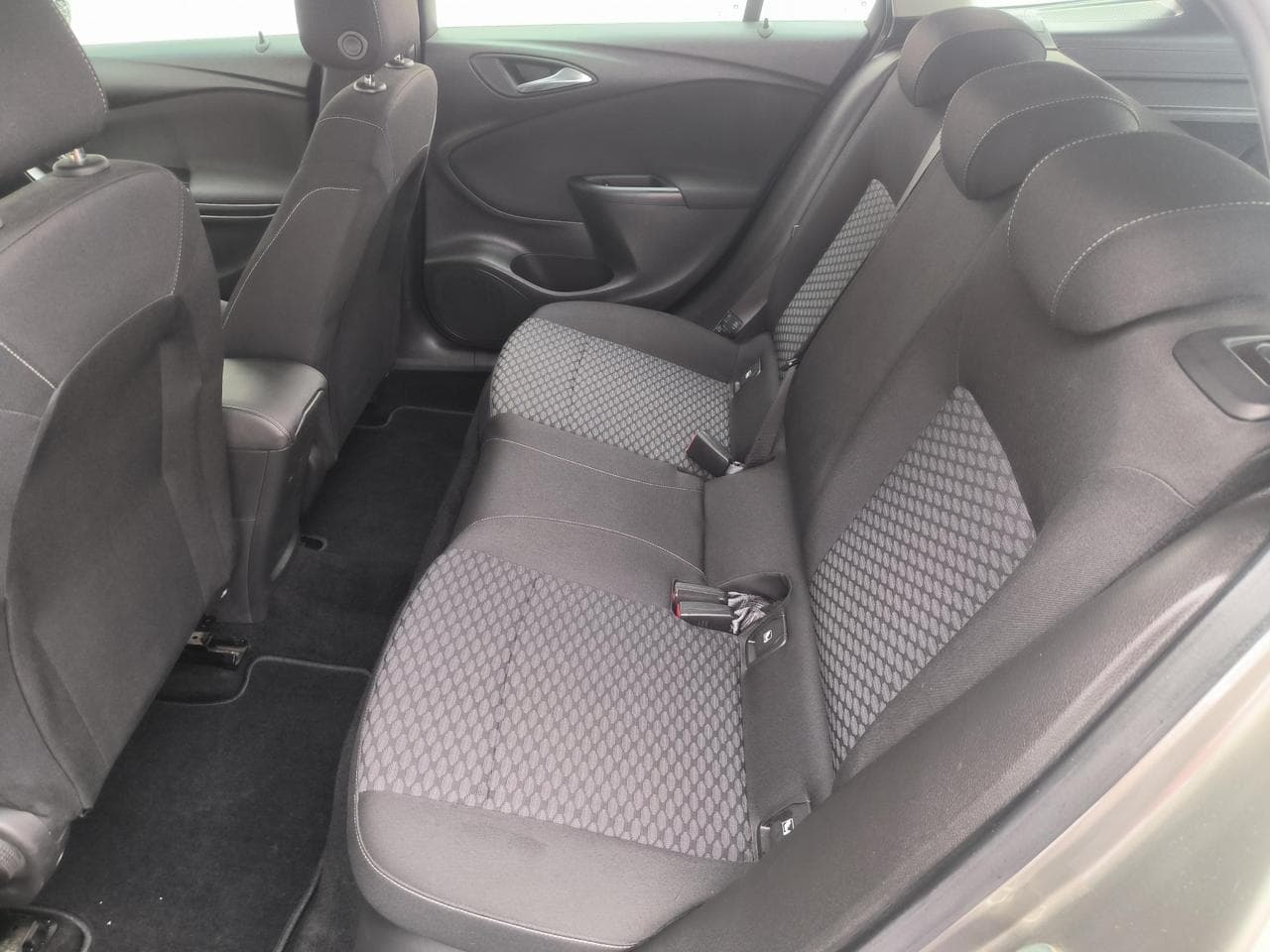 2017 Opel Astra - 10