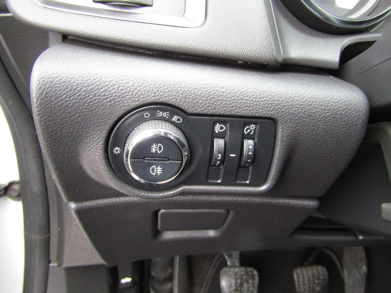2011 Opel ASTRA - 16