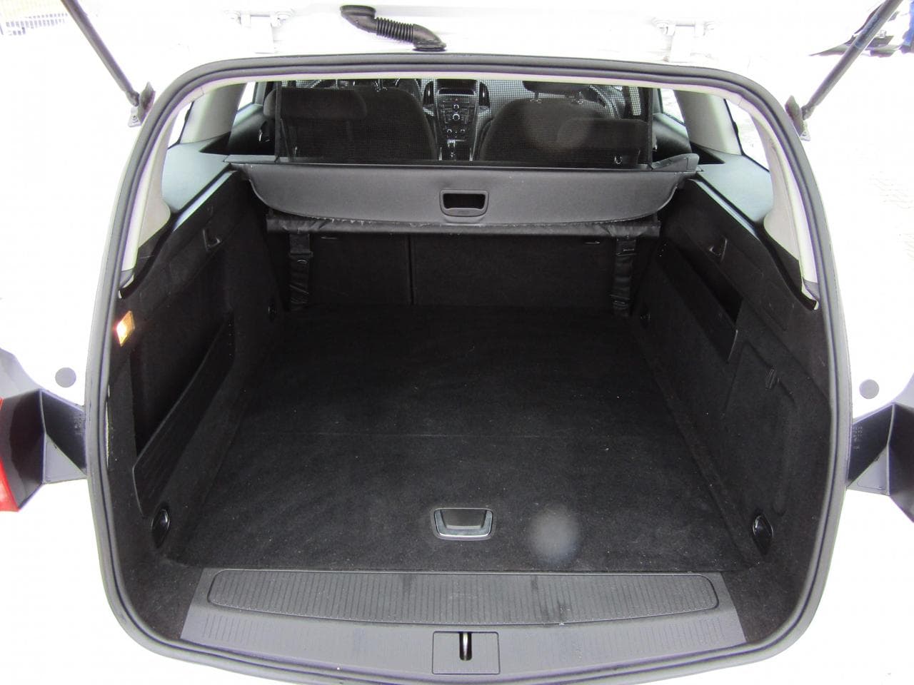 2011 Opel ASTRA - 7