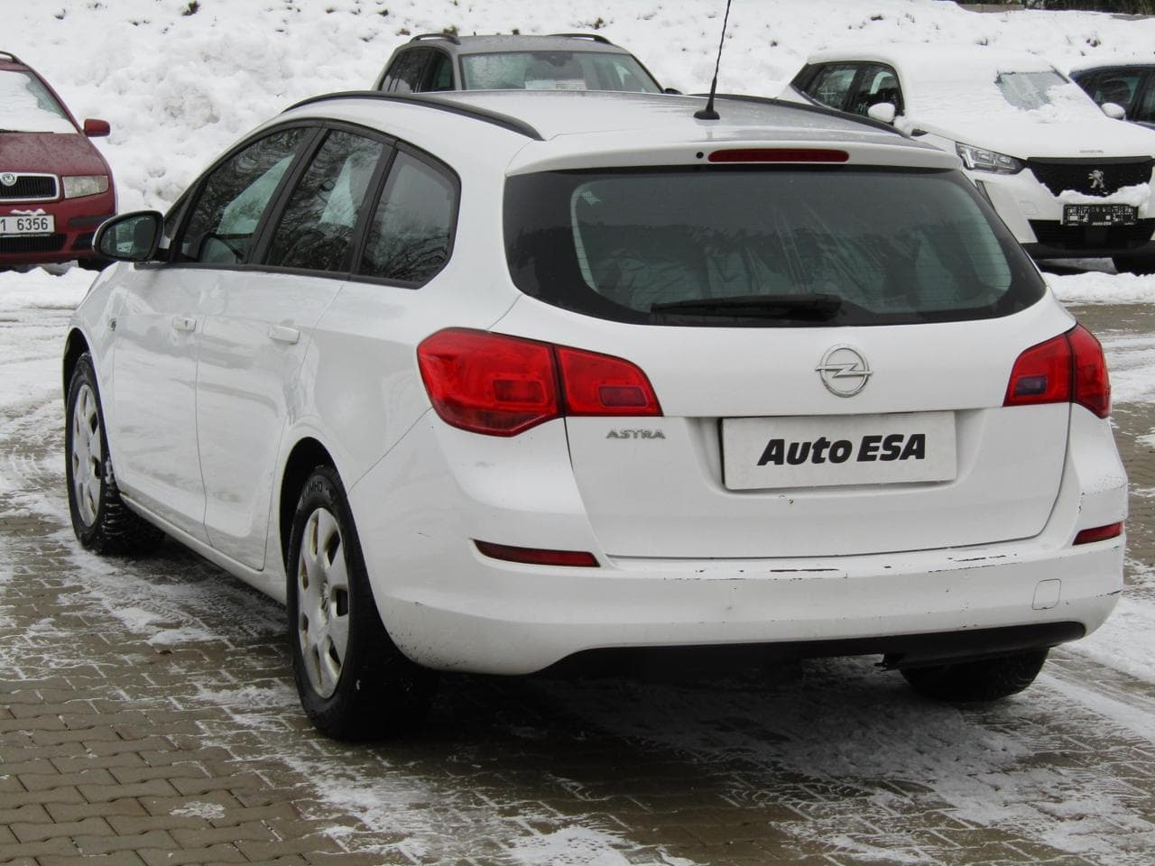 2011 Opel ASTRA - 6