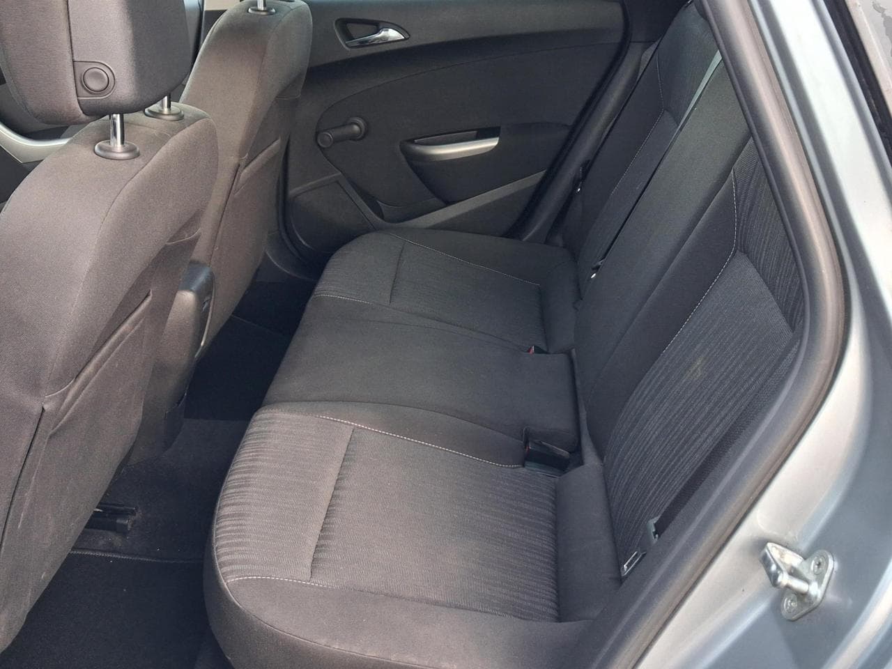 2011 Opel ASTRA - 10