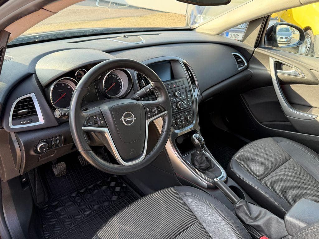 2014 Opel ASTRA - 12