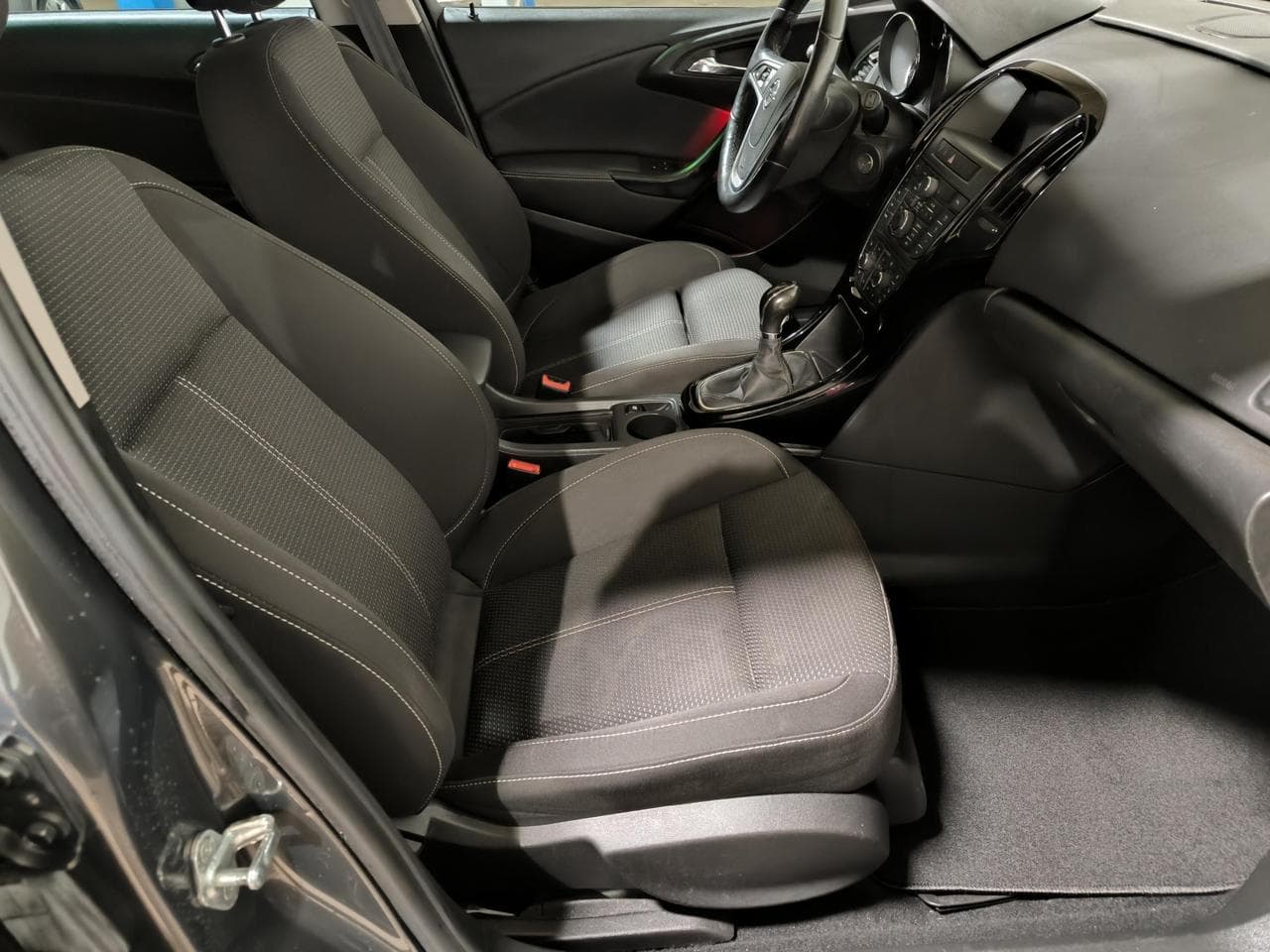 2016 Opel ASTRA - 12