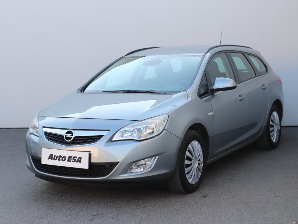 2011 Opel Astra - 3