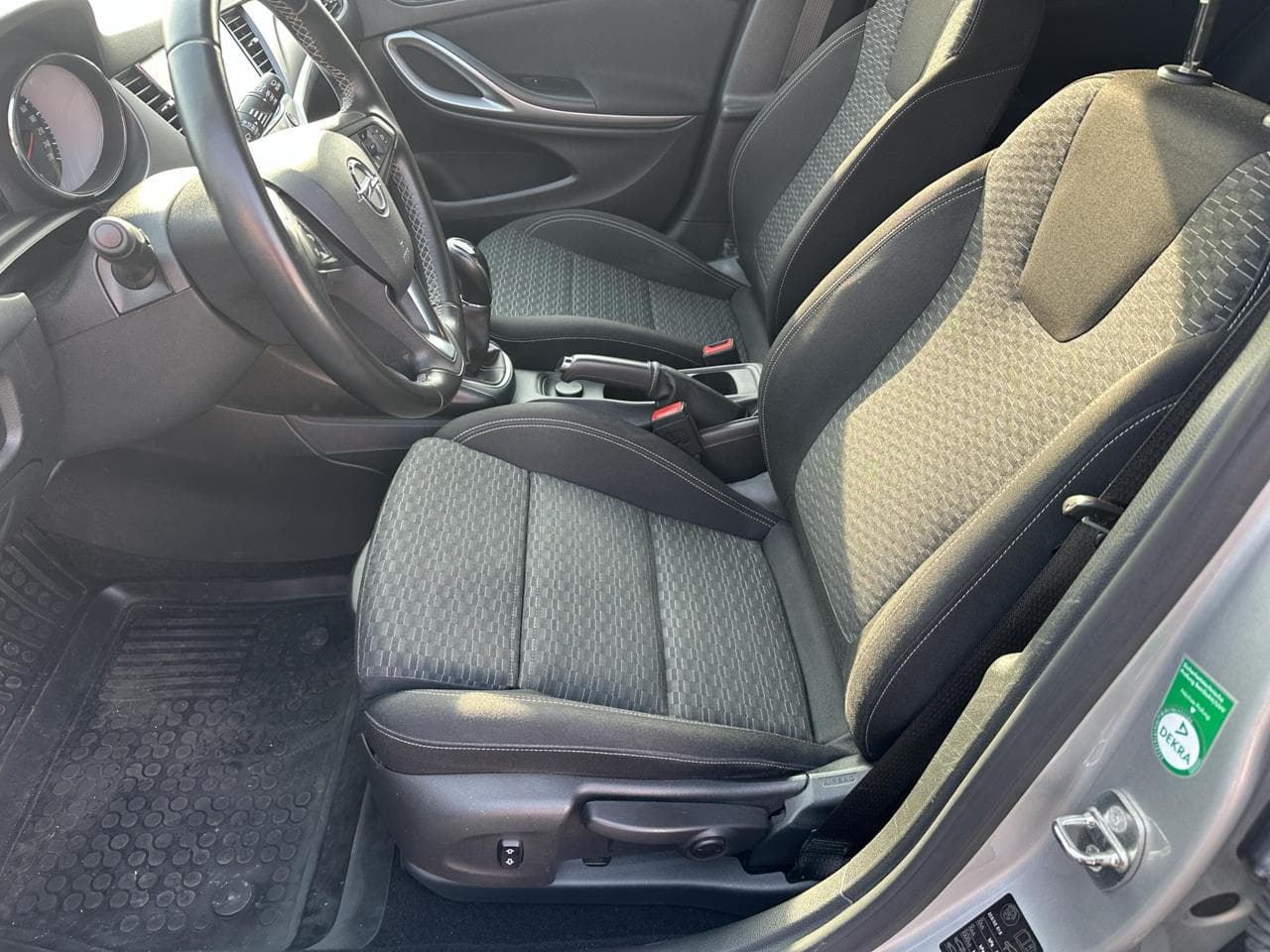 2018 Opel ASTRA - 9