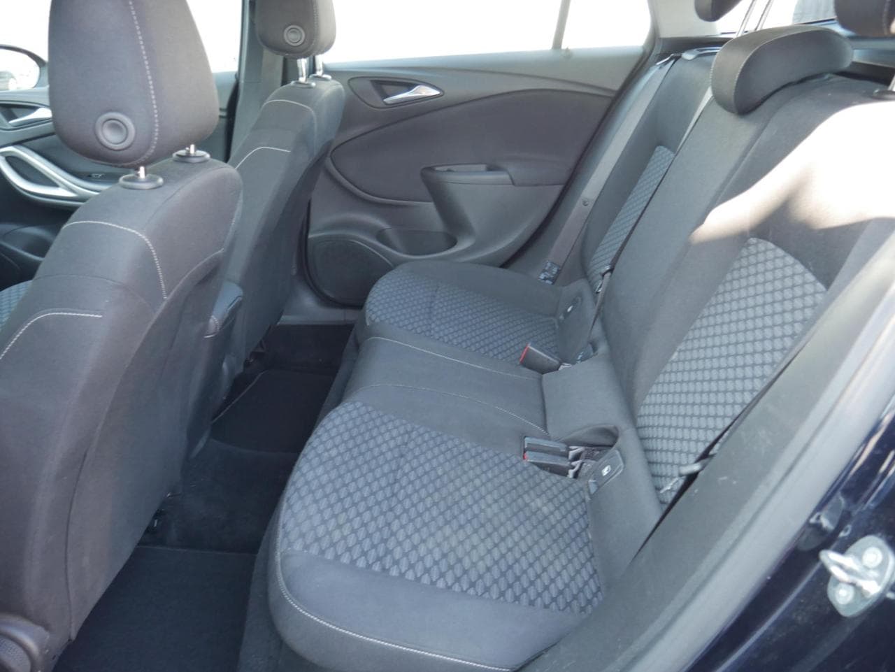 2018 Opel Astra - 10