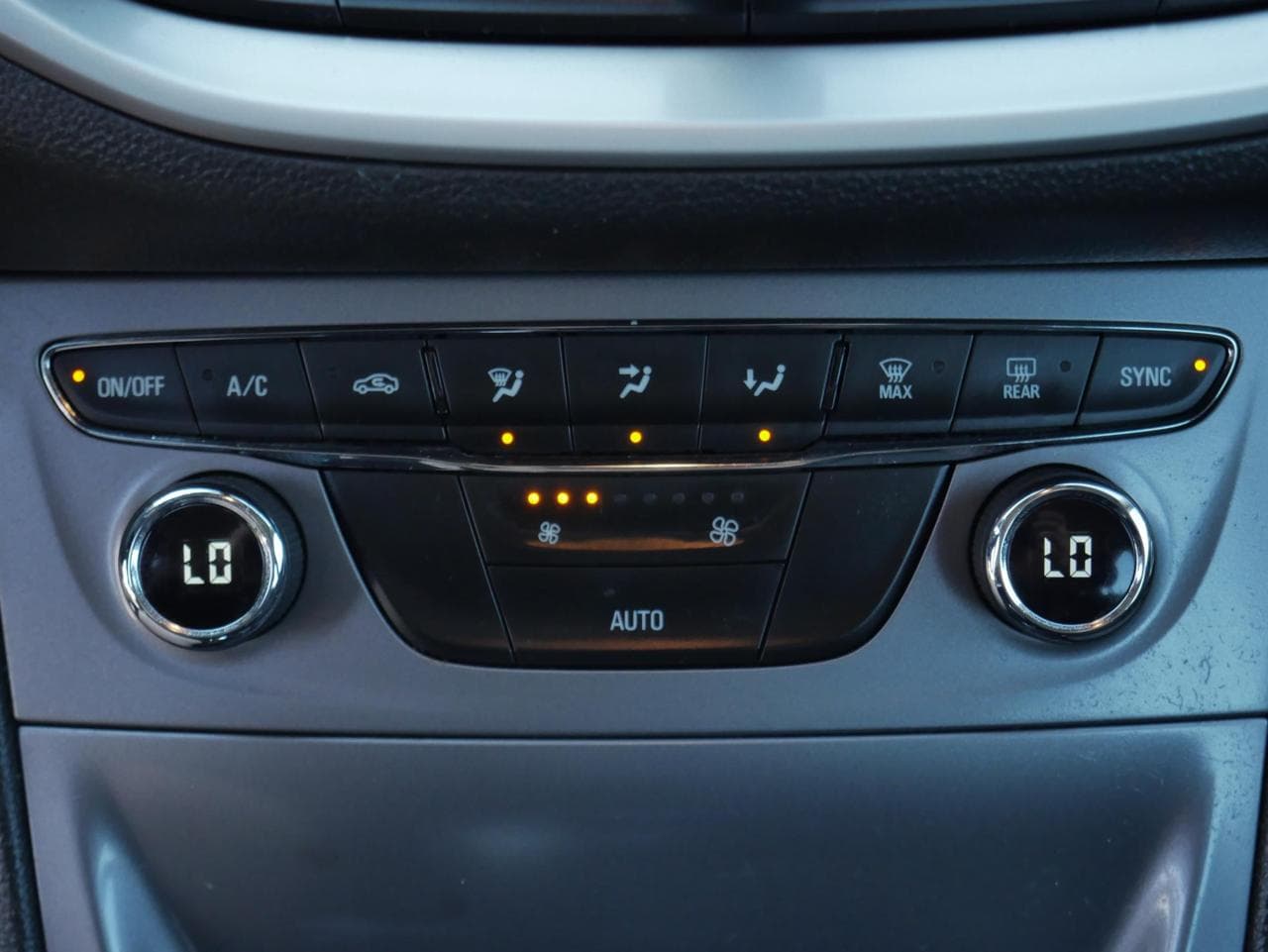 2018 Opel Astra - 14