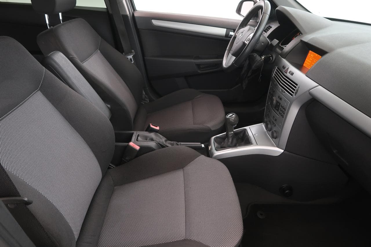 2009 Opel Astra - 12