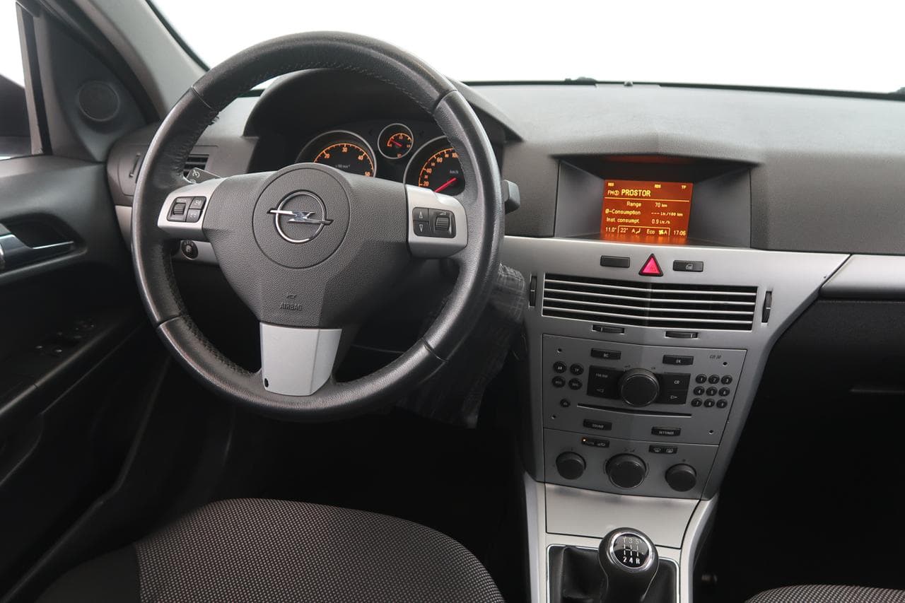 2009 Opel Astra - 9