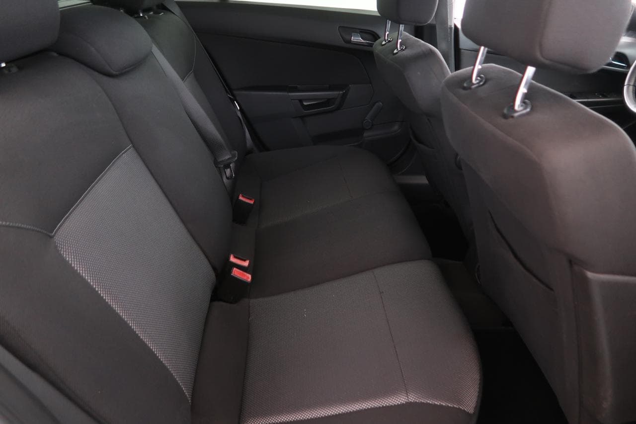 2009 Opel Astra - 13