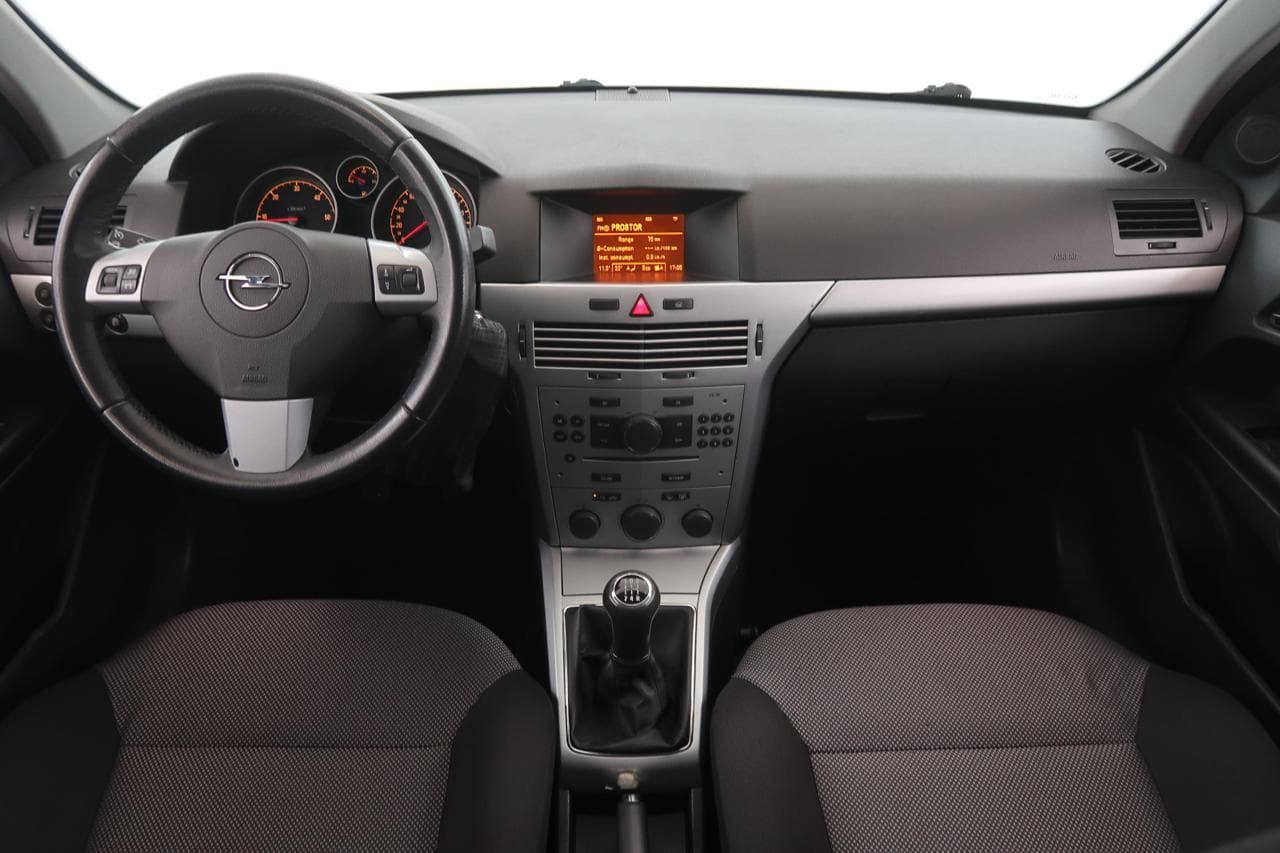 2009 Opel Astra - 10