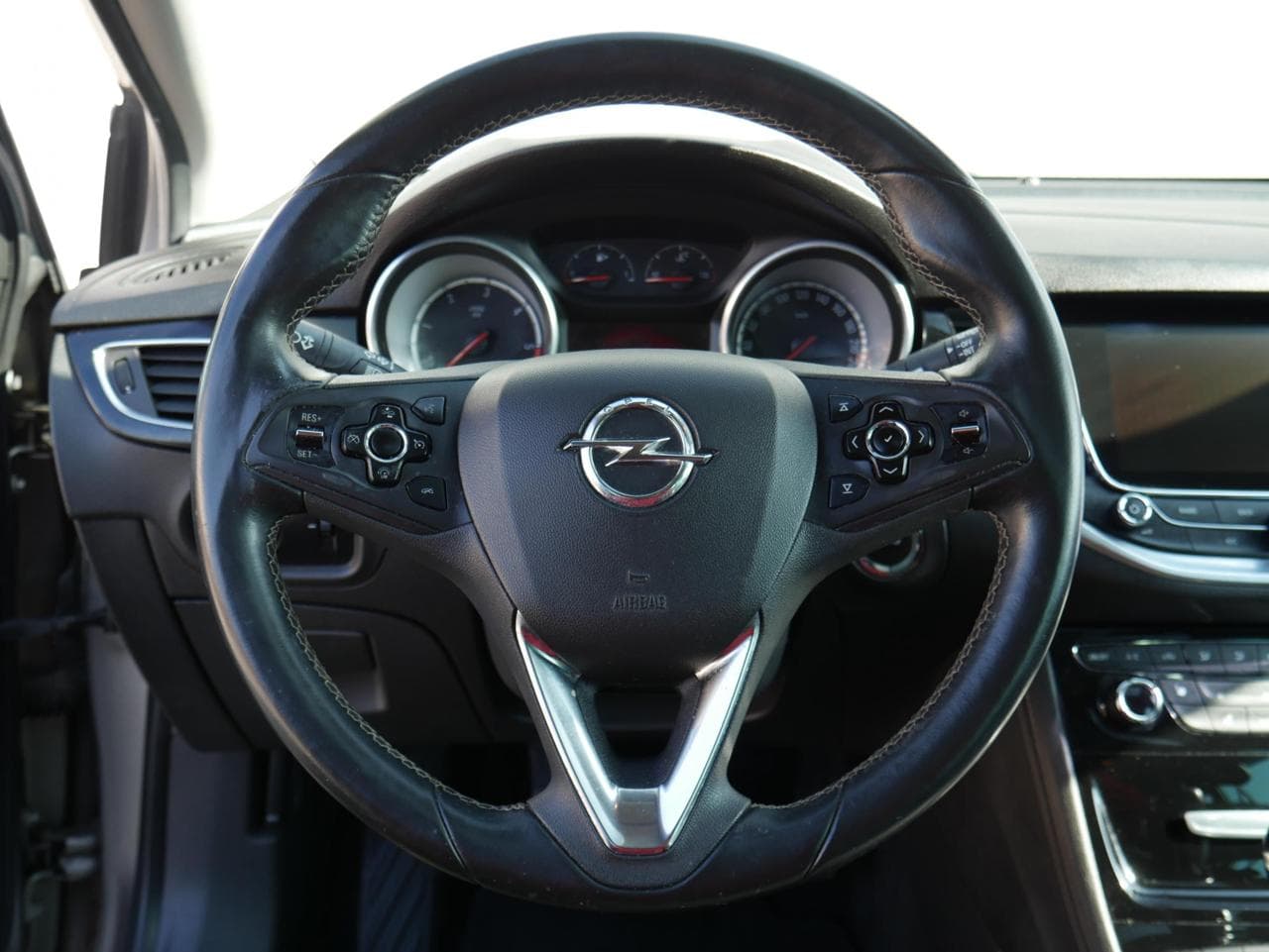 2016 Opel ASTRA - 16