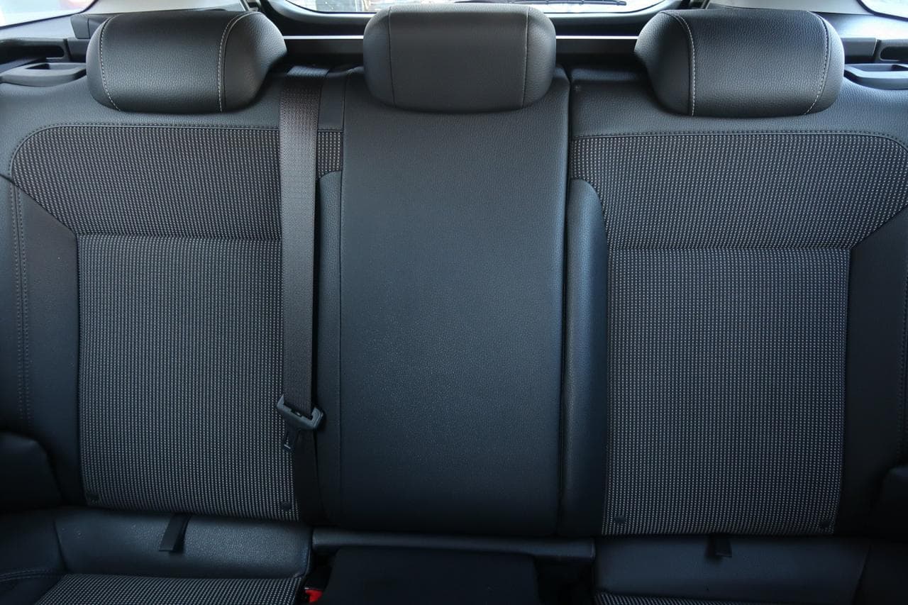 2012 Opel Astra - 14