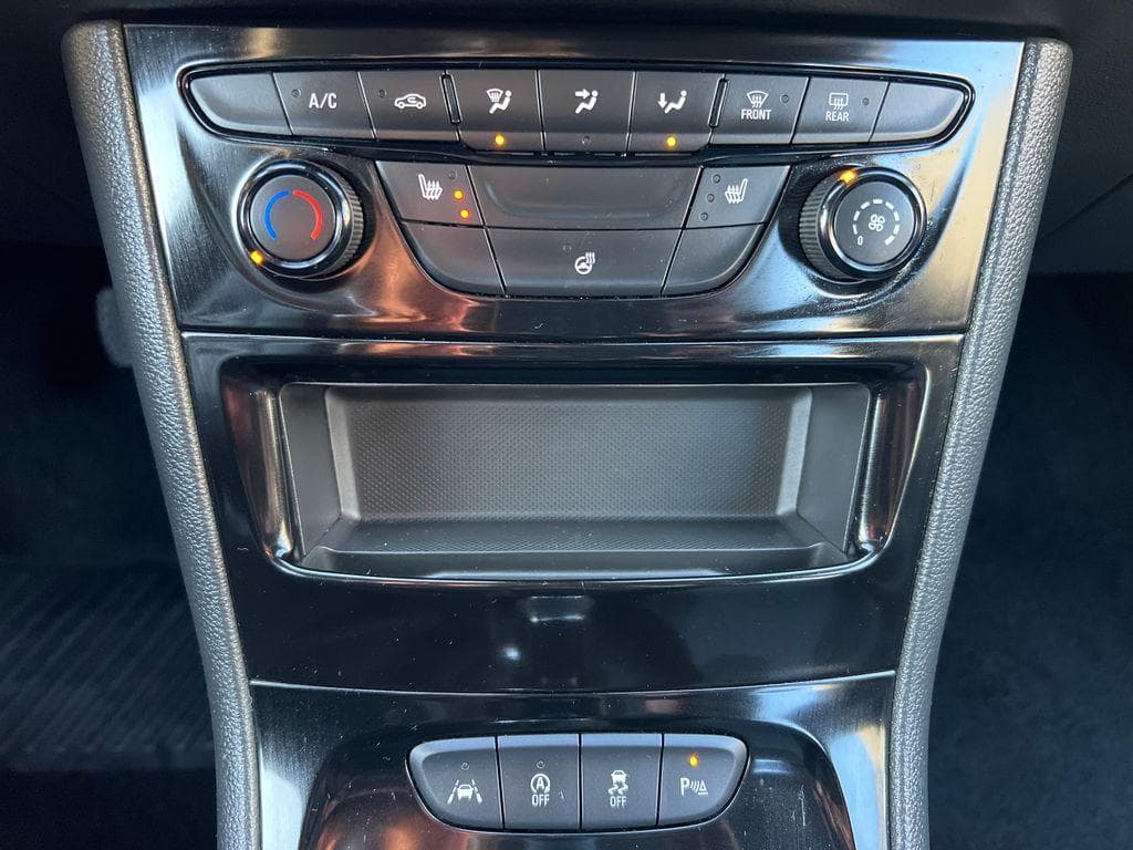 2020 Opel Astra - 14