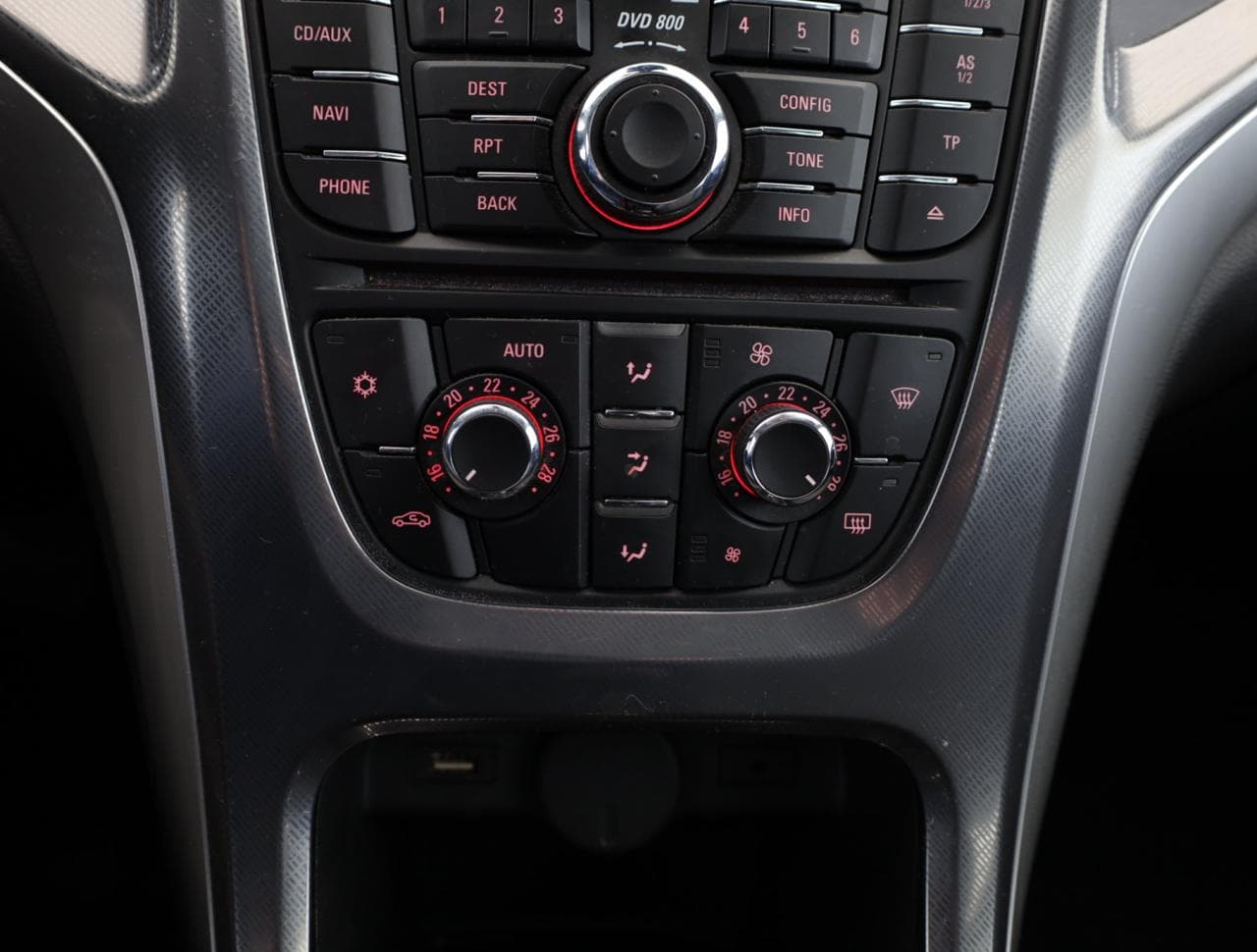 2011 Opel Astra - 17