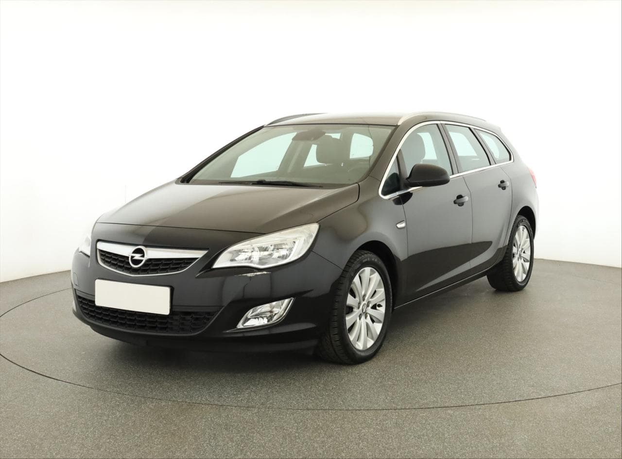 2011 Opel Astra - 3