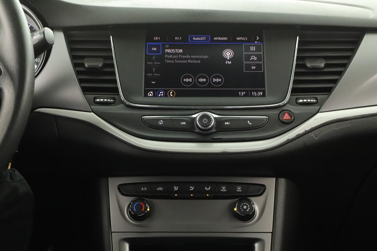 2020 Opel Astra - 16