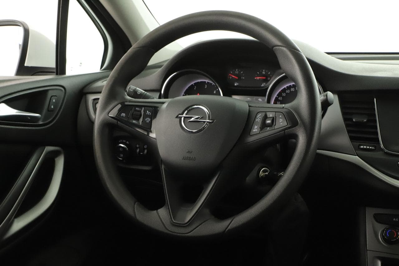 2020 Opel Astra - 14