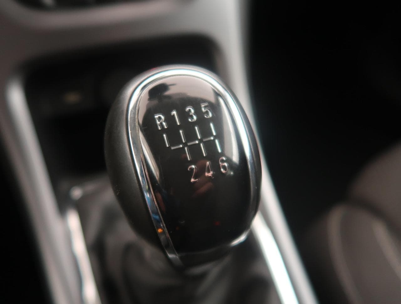 2015 Opel ASTRA - 19
