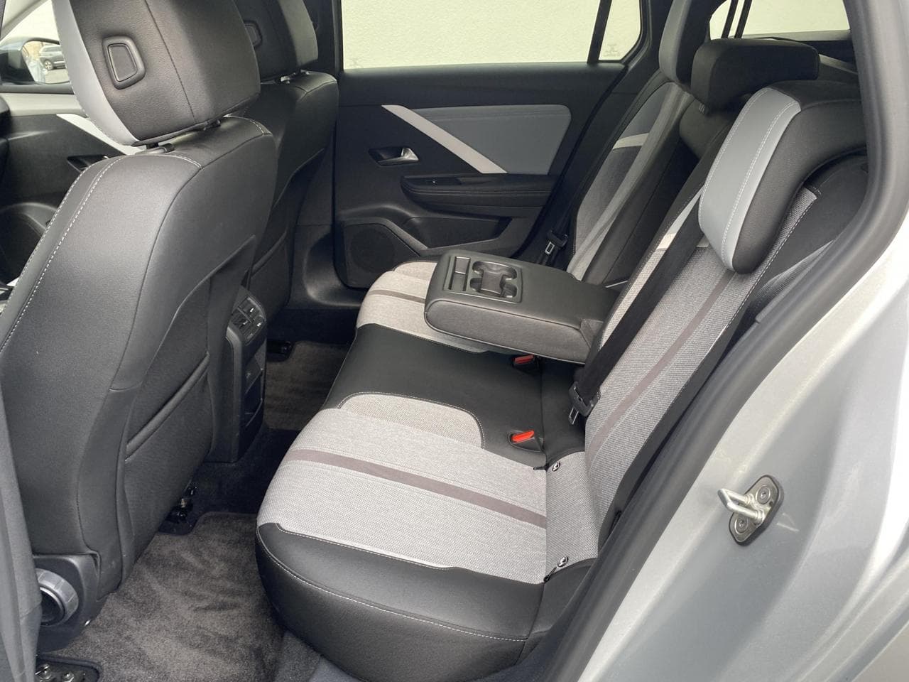 2024 Opel Astra - 19