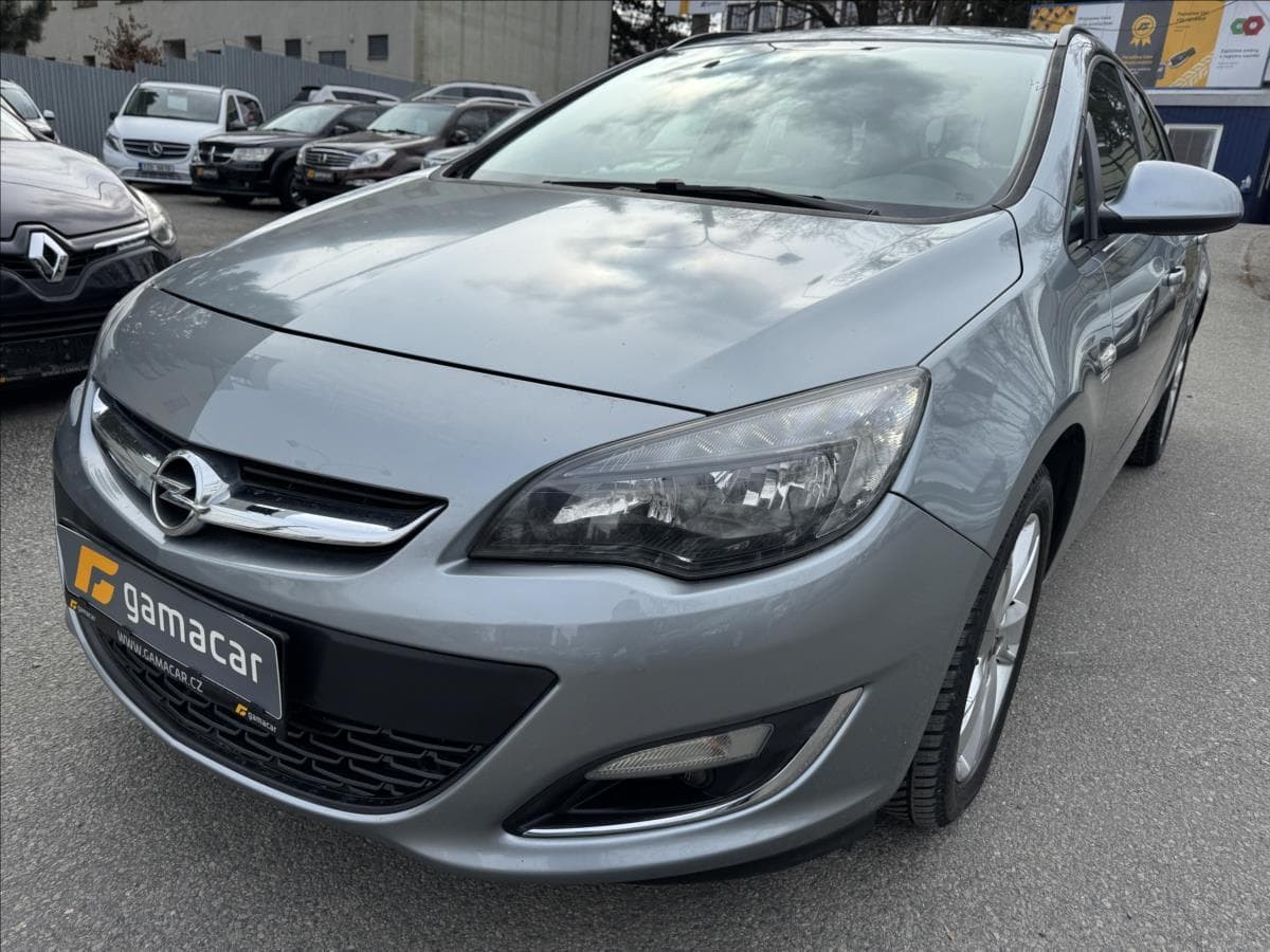 2013 Opel Astra - 2
