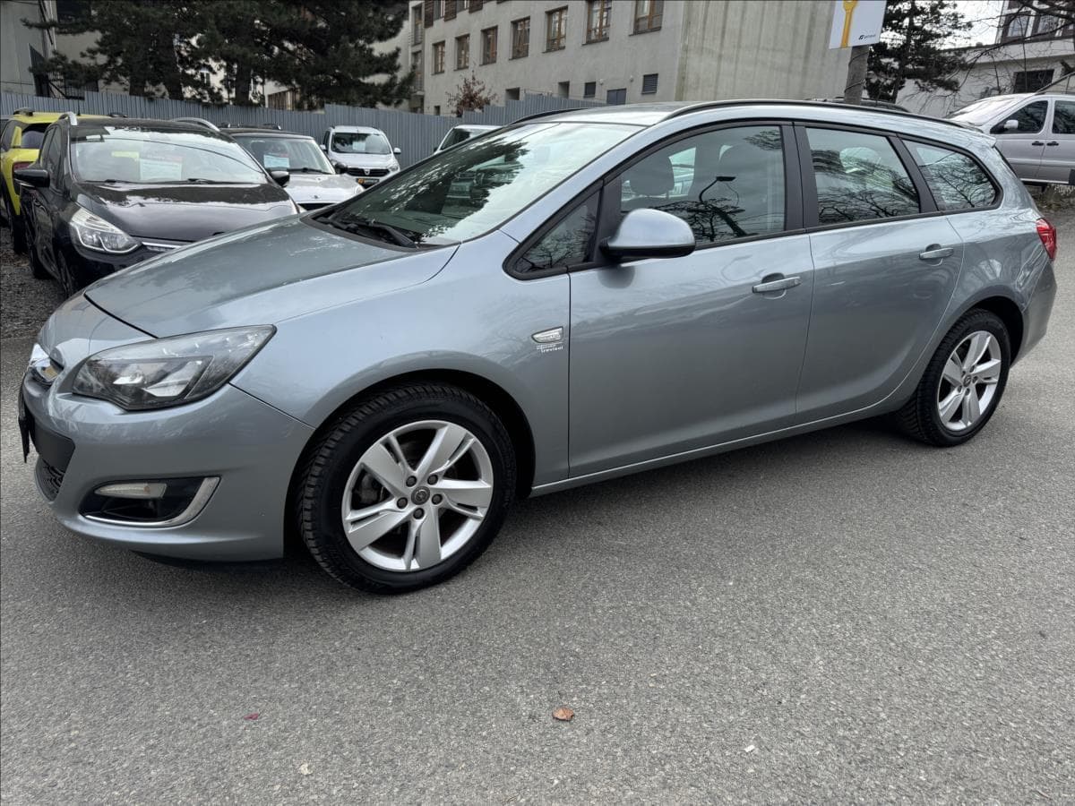 2013 Opel Astra - 3