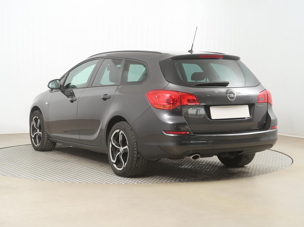 2011 Opel ASTRA - 5